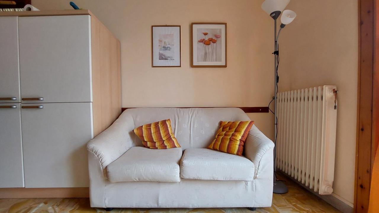 Albengamareアパートメント エクステリア 写真
